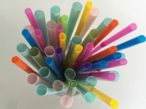 IK Strohhalme Einwegplastik EU Verbot Kunststoffabfall Plastikmuell