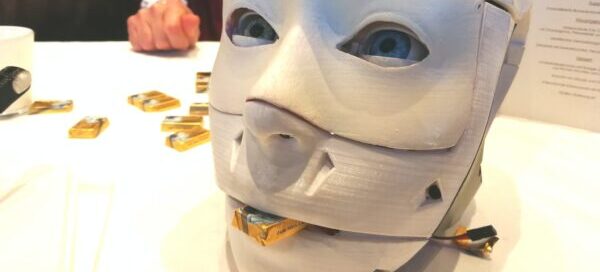 Zukunft des Kunststoffs - FabLab Humanoider Roboter